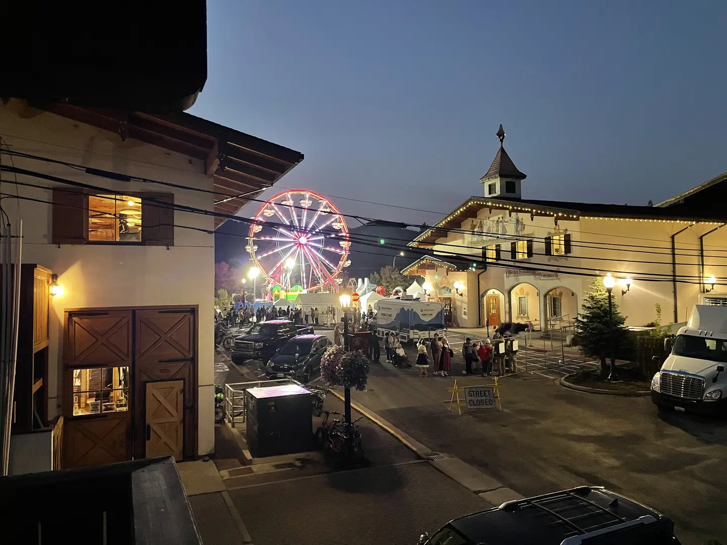 Ferris wheel at night during Leavenworth Oktoberfest