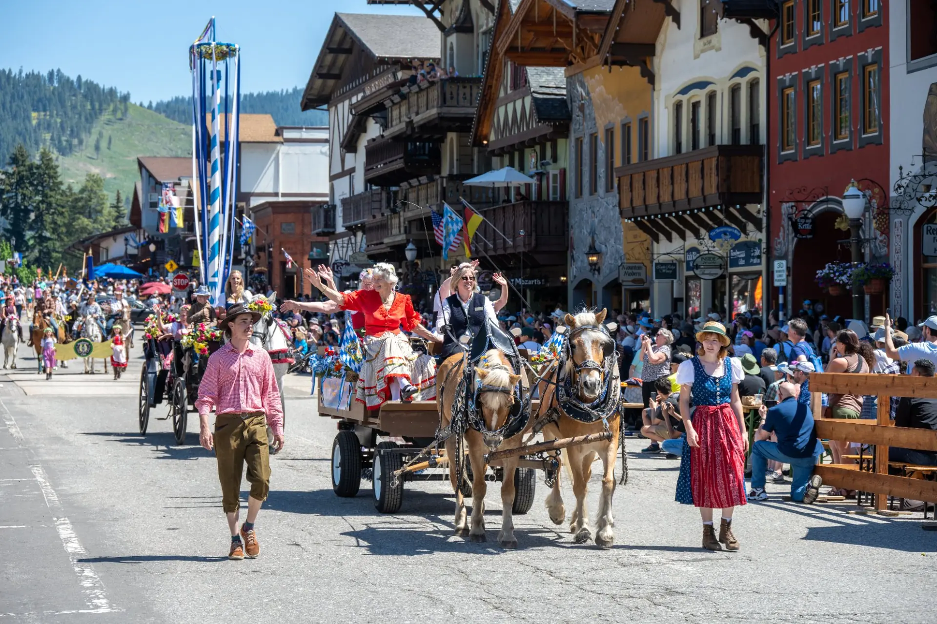 Leavenworth Maifest parade horse carriage village