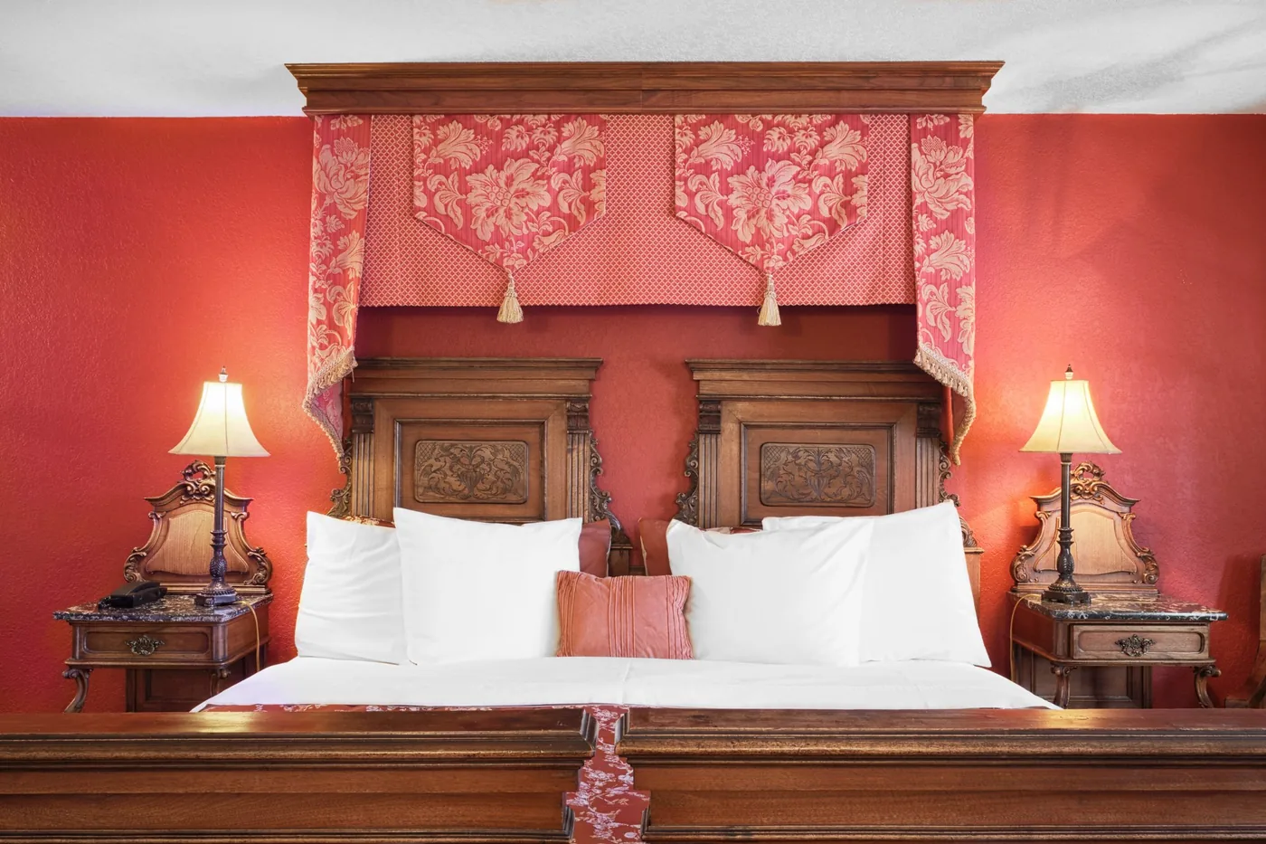 Ottman Suite headboard detail